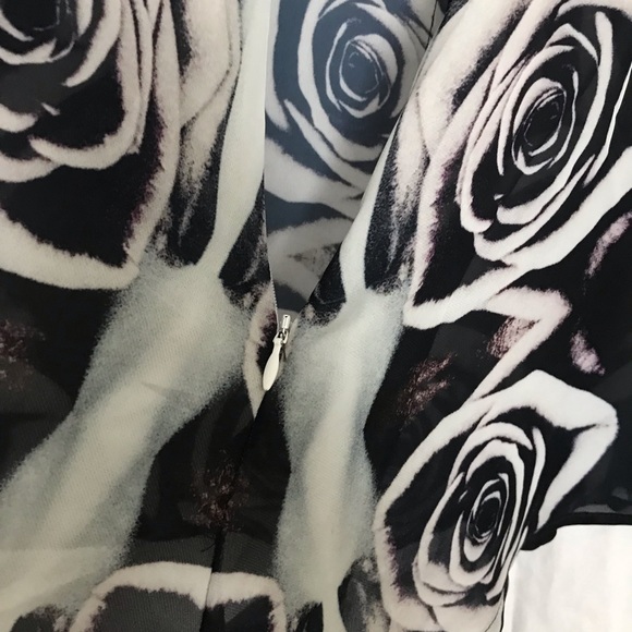 Bec & Bridge roses romper - Picture 8 of 11